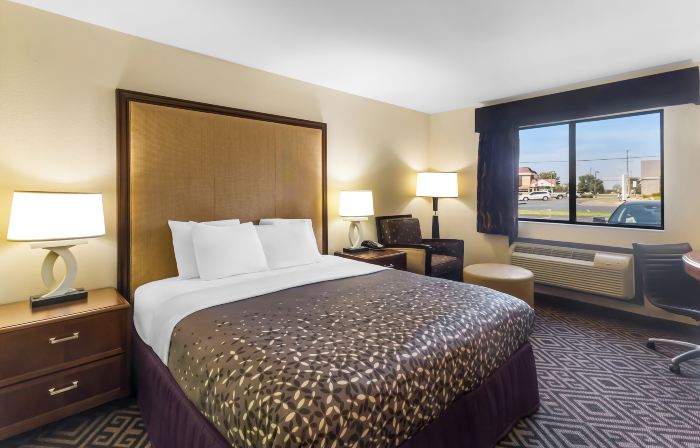 Travel Inn and Suites- Sikeston Miner I-55 Exit-67