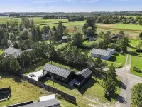 "Sheyla" - 150m from the Sea Hotels in Saeby