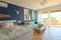 올드 빌리지 & 프레스티지