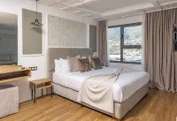 AUREA Hotel - balcony