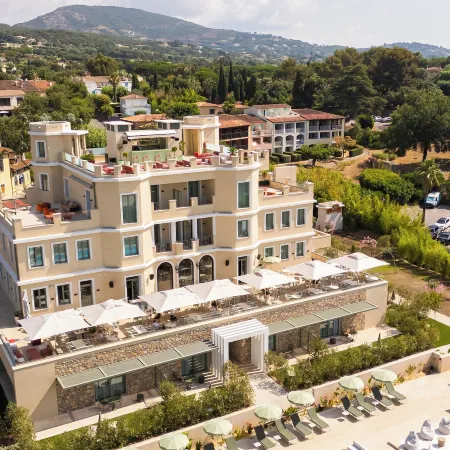 Château Rose Golfe de Saint Tropez-Grimaud