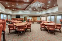 Norfolk Lodge & Suites, Ascend Hotel Collection - breakfast