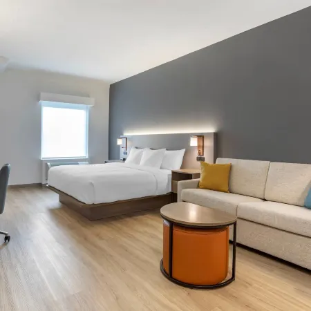 Four Points by Sheraton Newark Airport