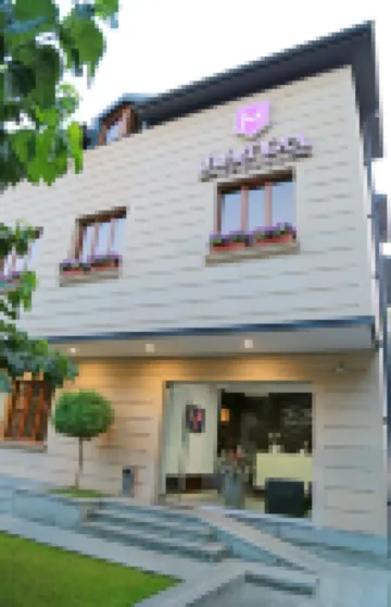 My Hotel Yerevan Hoteles cerca de Matenadarán (Instituto Mashtóts de investigación sobre los manuscritos antiguos)