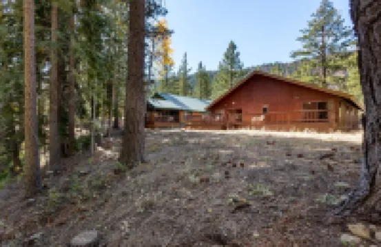 Spacious Riverfront 3 Bedroom Home