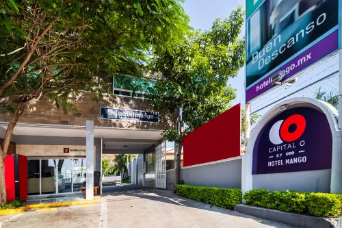 Collection O Hotel Mango,Six Flags Hurricane Harbor Oaxtepec - 3 ดาว