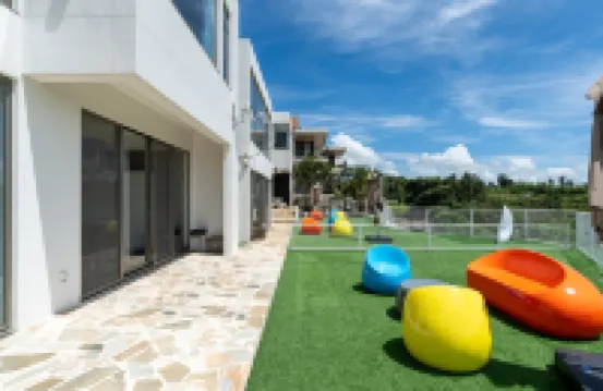 華麗山丘旁別墅海景酒店