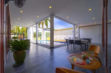 รูปภาพของพูลวิลล่าที่สวยงาม 4 ห้องนอน บีแอล9