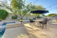 Family Getaway w/ Outdoor Oasis in Goodyear! - Bathtub
