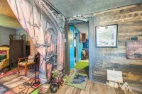 7 Mi to Cuyahoga Valley NP: Walkable Apt! - Apartments