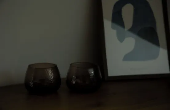 Moderne Stadt Zimmer mit eigenem Bad