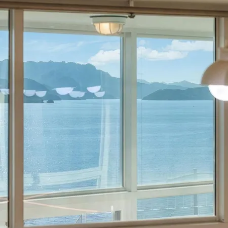 Yeosu Yegreena Pension
