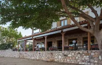 Georgia's Houses (Melitzanakia)