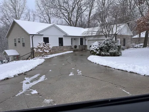 Cozy Guest Suite with Hot Tub in Davison