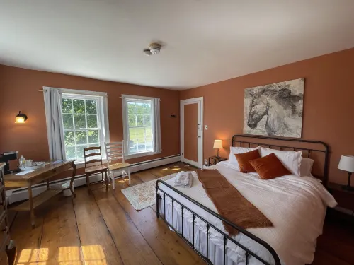 Stone Hearth Inn and Eatery Hotels in Chester