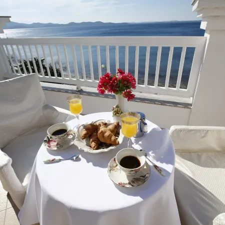 Villa Triana-Adults Only