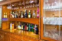 Toshali Royal View ,S H I M L A - bar