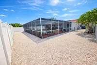 Paradise Palms Beach house with HEATED POOL🏖🌅🐬