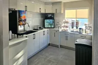 Rodeway Inn & Suites - Aamiainen