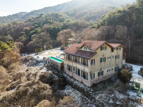 Yesan Bongsusan Forest Pension