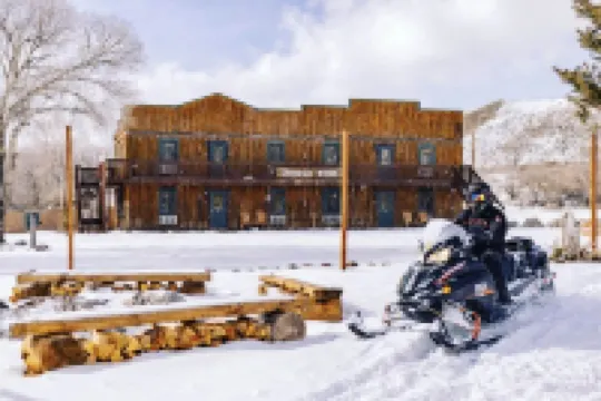 Chinook Winds Lodge