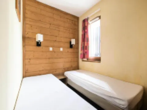 Apartment in Alpe d'Huez near Ice Rink