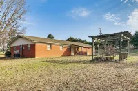 2 Mi to MSU Campus! Family Abode w/ Spacious Yard - 2-Star
