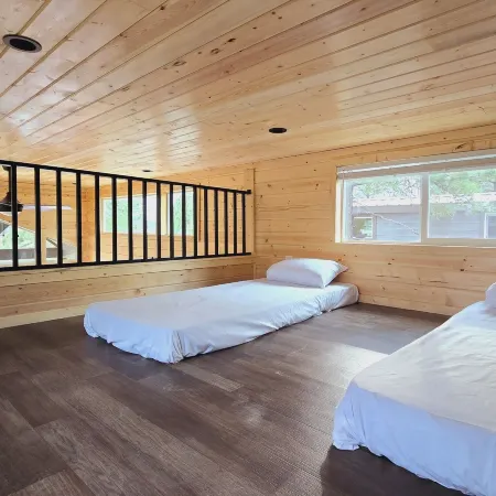 Mountain View Luxury Cabin