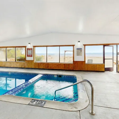Oscoda Lakeside Hotel