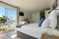 BlueSky Arniston Guest House