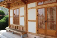 Iksan Yeongwoldang Hanok Private House Pension - Wifi