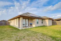 Easy Living in Brownsville! Home Near Med Center - 3 stjerner