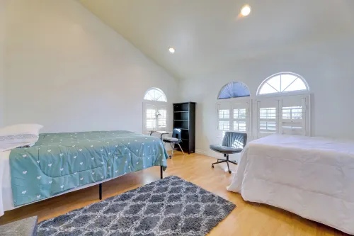 Great Location & Free Extras! Bellflower Stay