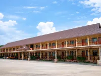 Chatsuree Boutique Resort Hotels near Ubon Square