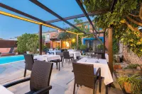 Hotel Moscari by CheelHotels