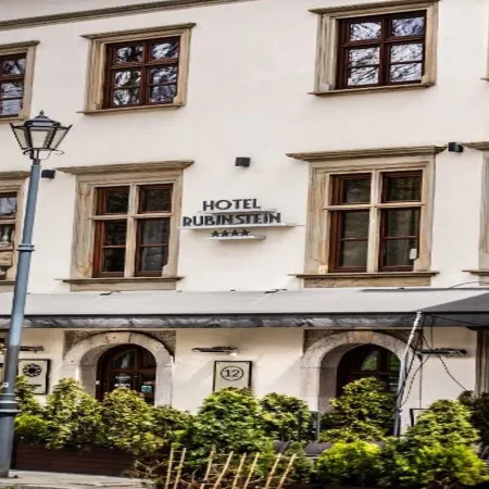 Hotel Rubinstein Отели рядом с достопримечательностью «Синагога Ремуха»