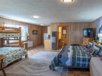 Spacious Family Friendly Cozy Cabin Hotels in South Fork