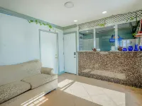 Day & Night Inn Hotels in Hesperia