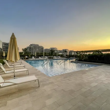 GuestReady - Golden Paradise in Dubai Hills Отели рядом с достопримечательностью «Парк аттракционов Global Village»