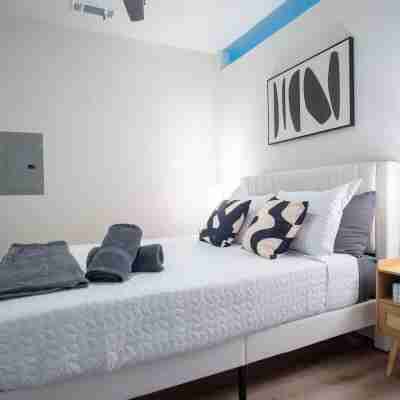Boulevard Stays - Medical District Rooms