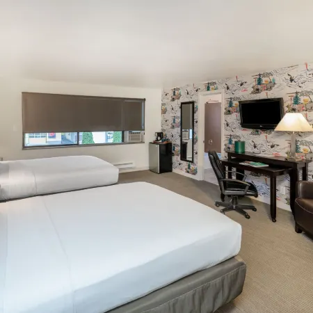 The Grove West Seattle Inn Отели рядом с достопримечательностью «Пляз Алки»