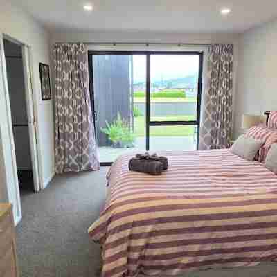 Hidden  Lakes  Haven Rooms