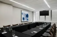 Fairfield Inn & Suites Chicago Downtown/Magnificent Mile - 3-Star