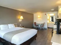 Suburban Studios Mentor - Cleveland Northeast Hotels in Mentor