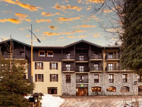 Ibis Styles les Houches Chamonix - parking