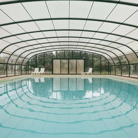 Correze Family Cottage With Pool Отели в г. Бена