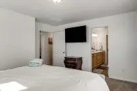 Spacious & Modern! New Home Near Gaylord Rockies
