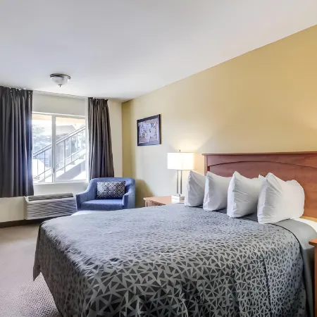 Econo Lodge Inn & Suites Lodi - Wine Country Area
