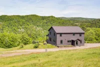 95-acre Countryside Estate! Luxe Vermont Farmhouse - 3-Star