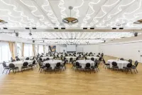 埃森魯爾塔雅高韋伯飯店 - 早餐